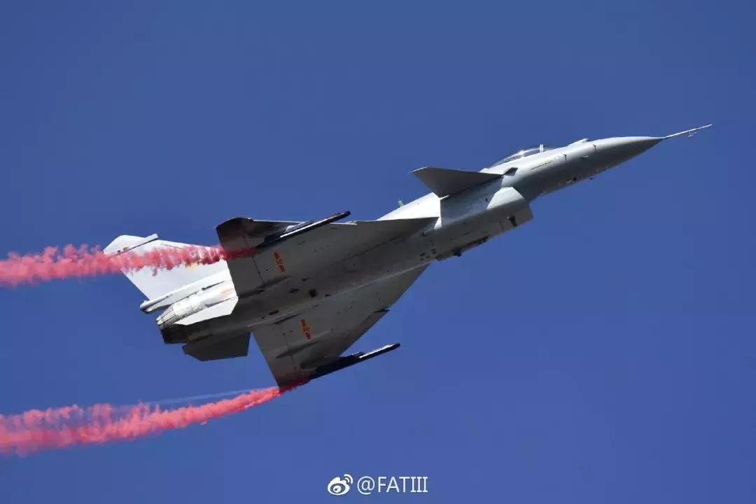 歼10b和f16哪个厉害,歼10b和f2对战