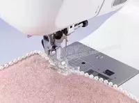 怎样用缝纫机压脚包布边,缝纫机各种压脚的用法