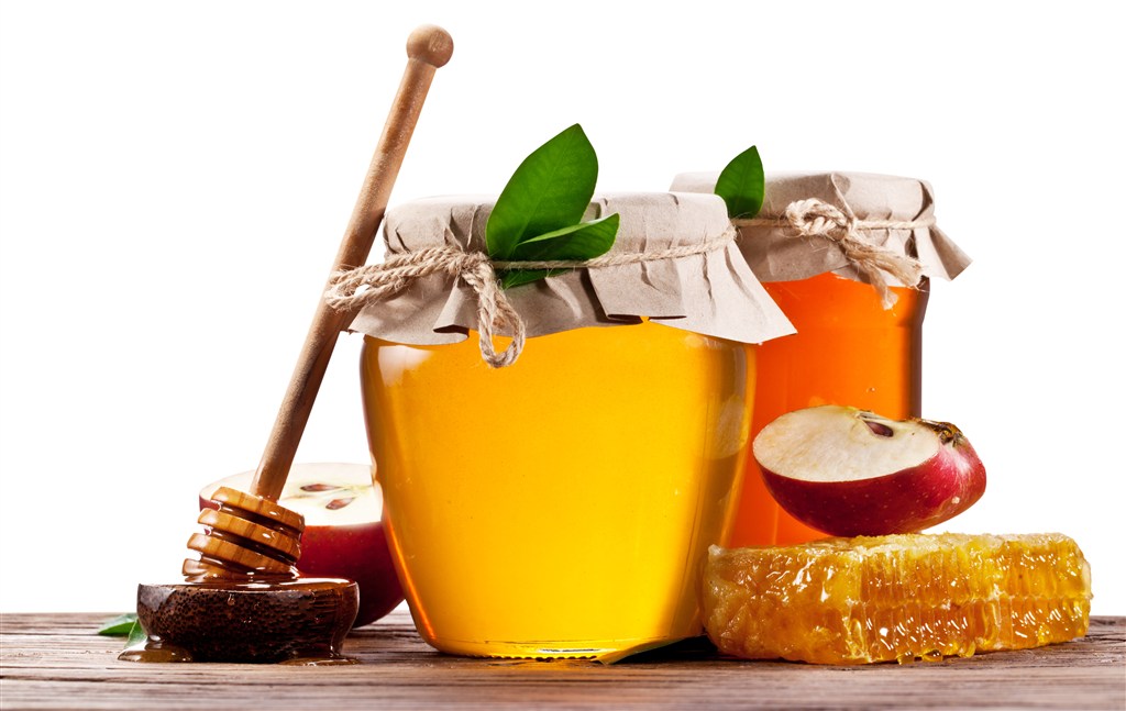 嗓子干总发痒喝蜂蜜水管用吗？有关喝蜂蜜水的误区你了解多少？