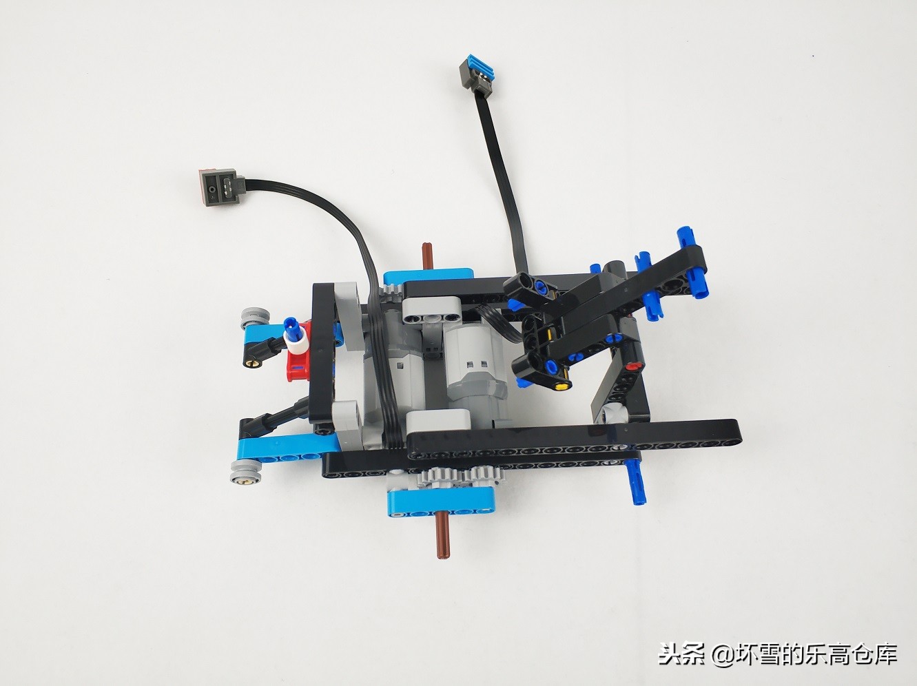 乐高特技赛车使用说明,乐高遥控攀爬车入门推荐