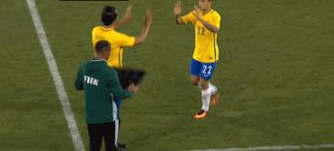 巴西足球历史十大球星名单,巴西十大足球巨星排名