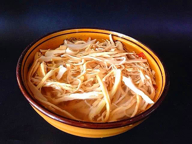 老笋烧肉的家常做法,鲜笋炒肉春日里最爱的一道菜