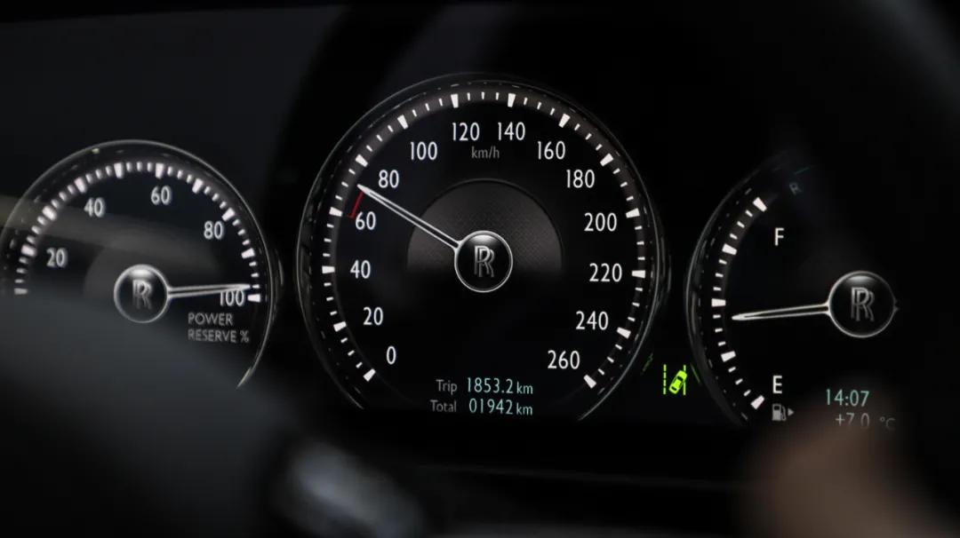 新款古思特大灯,全新古思特标准版