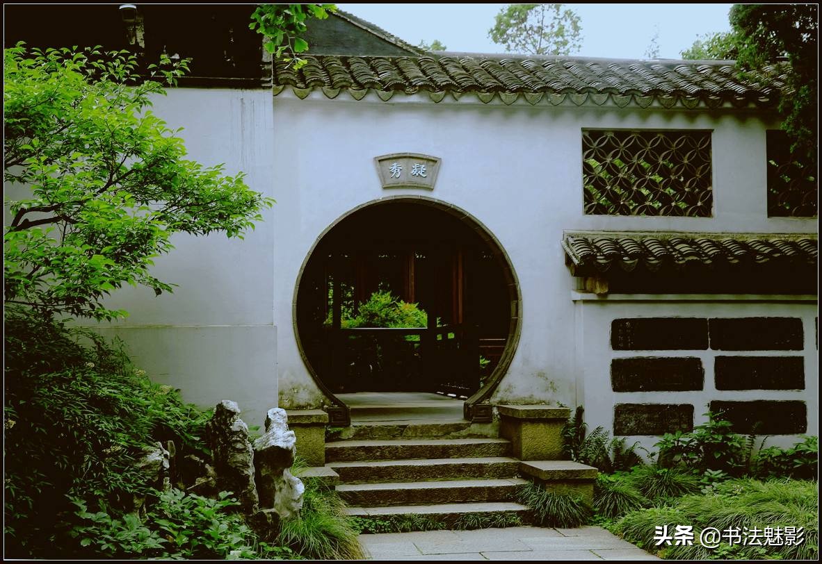 对称是重要的美学要素,对称与美学之间的关系