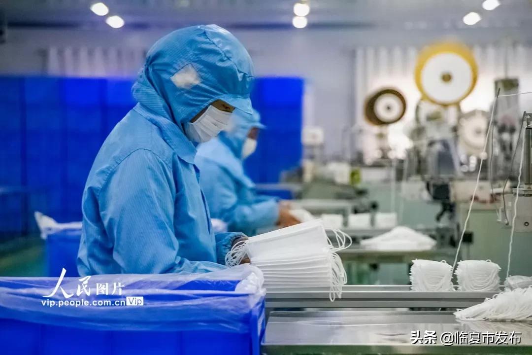 战疫二十四小时纪录片感悟,战疫最让人震撼和感动的瞬间