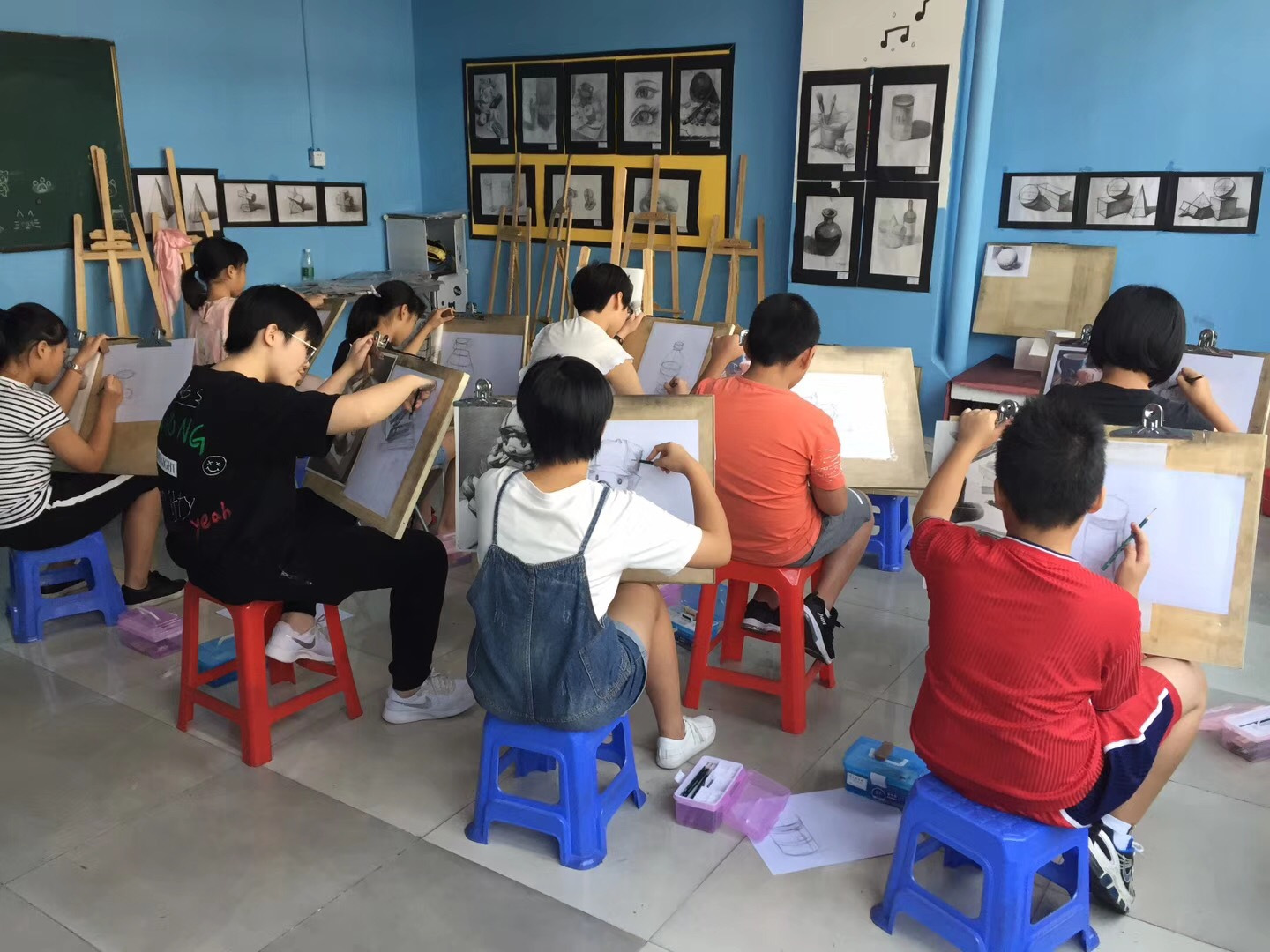 开平市教育城补习托管绘画舞蹈机器人跆拳道校外素质教育