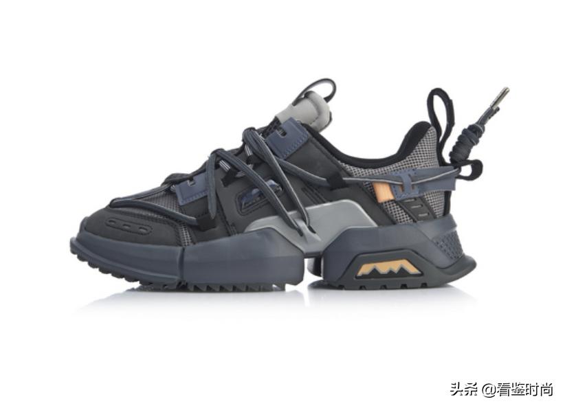 最好看的十大运动鞋,国产最好的运动鞋是哪款