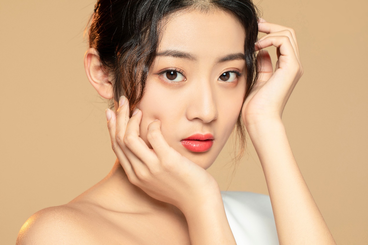 天生黄黑皮怎么变白,黄黑皮变白