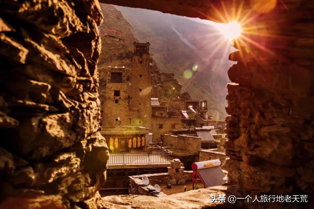 忽然想去自驾游了,想去川西看星空