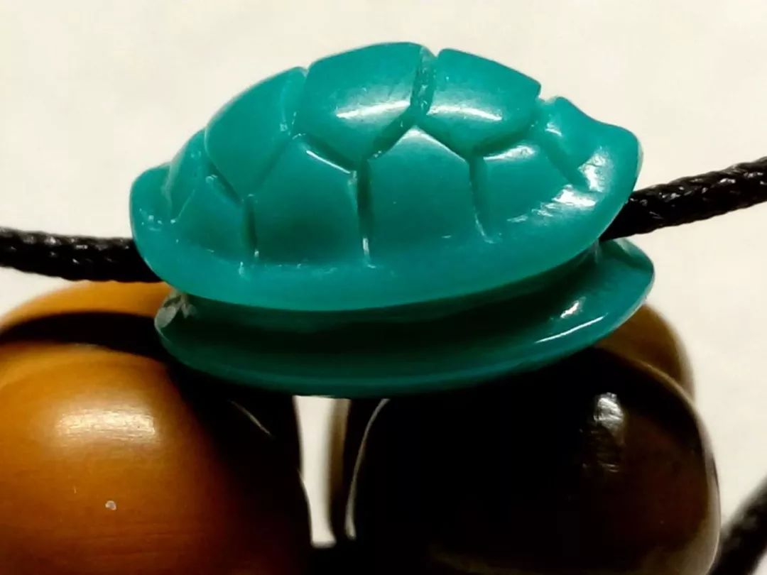 什么品种的核桃玉化包浆更快,文玩核桃盘多久才会玉化