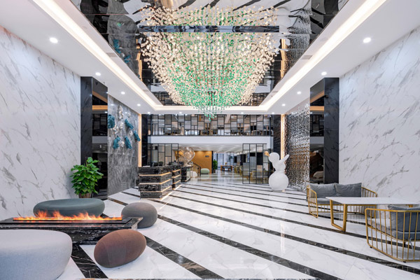 鍚垗缇庡閰掑簵鏃ョ収,鍚垗缇庣礌鍥介檯閰掑簵涓存矀