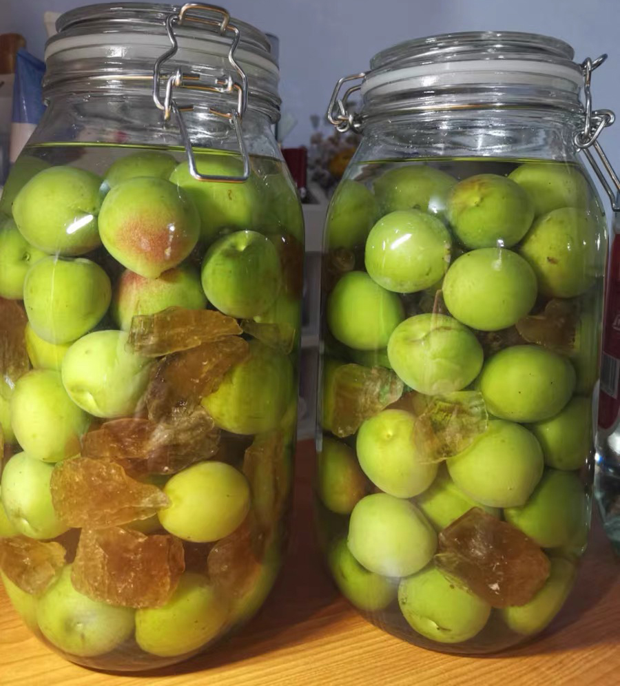 泡青梅酒的过程和变化,青梅酒必须在青梅季节才能泡吗
