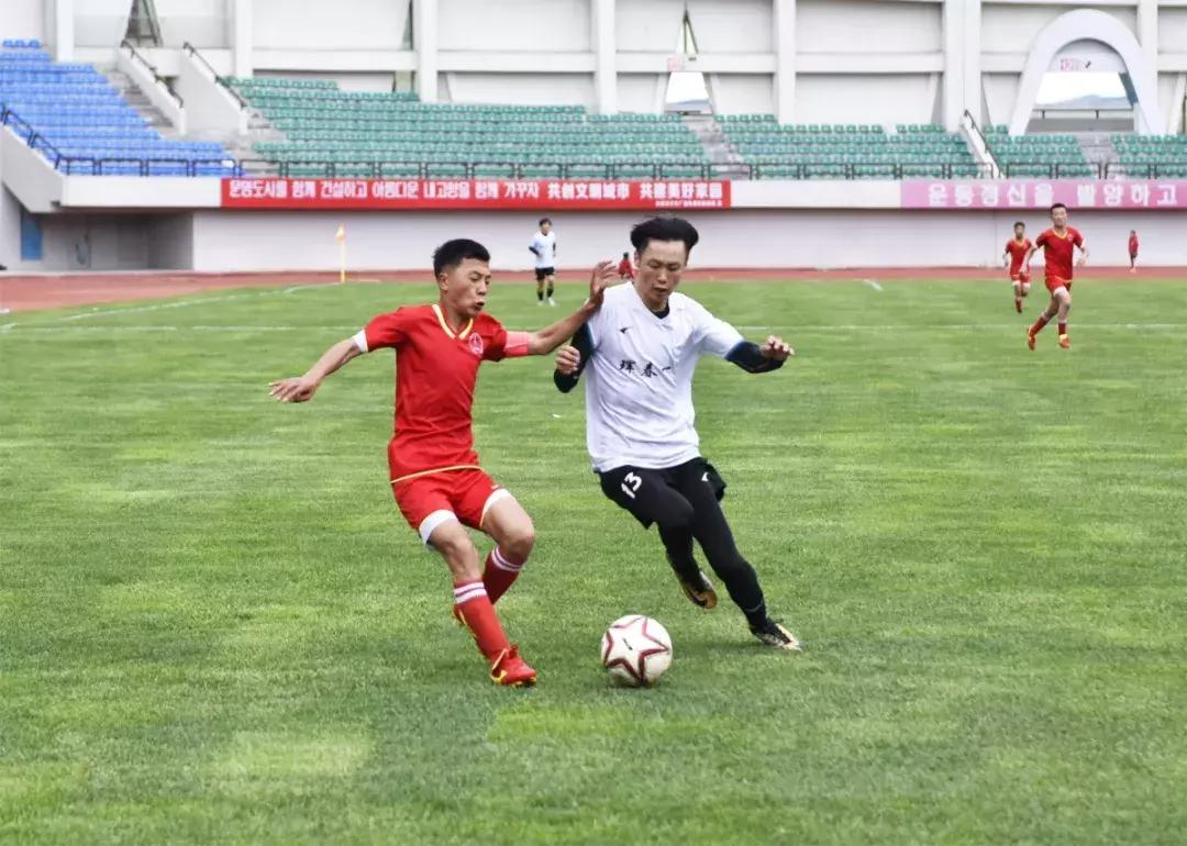 中国珲春市-朝鲜罗先市缔结友好城市关系二十周年青少年足球赛开赛