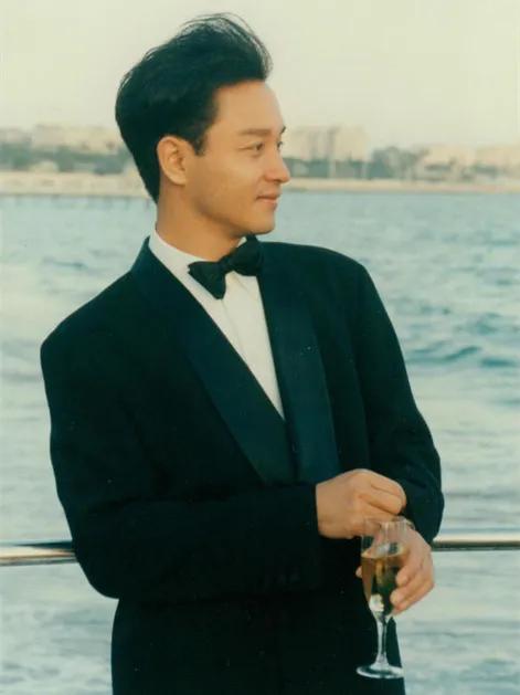 张国荣虚荣感,张国荣性格自信