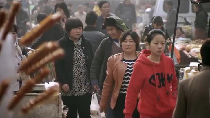 光棍好心收留残疾母女,光棍好心收留精神病女子