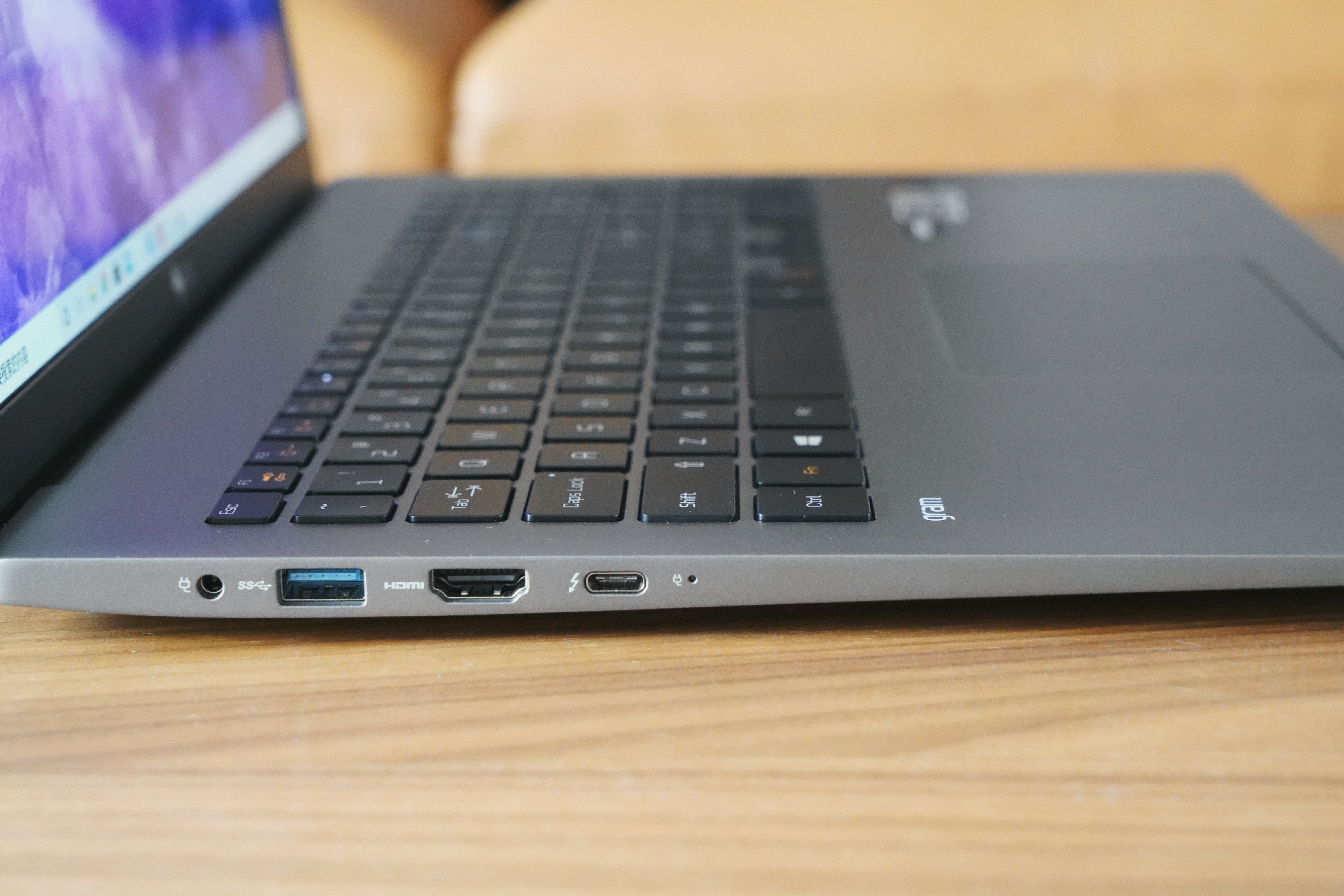 lggram笔记本为什么买的人少,苹果macbookpro和lggram