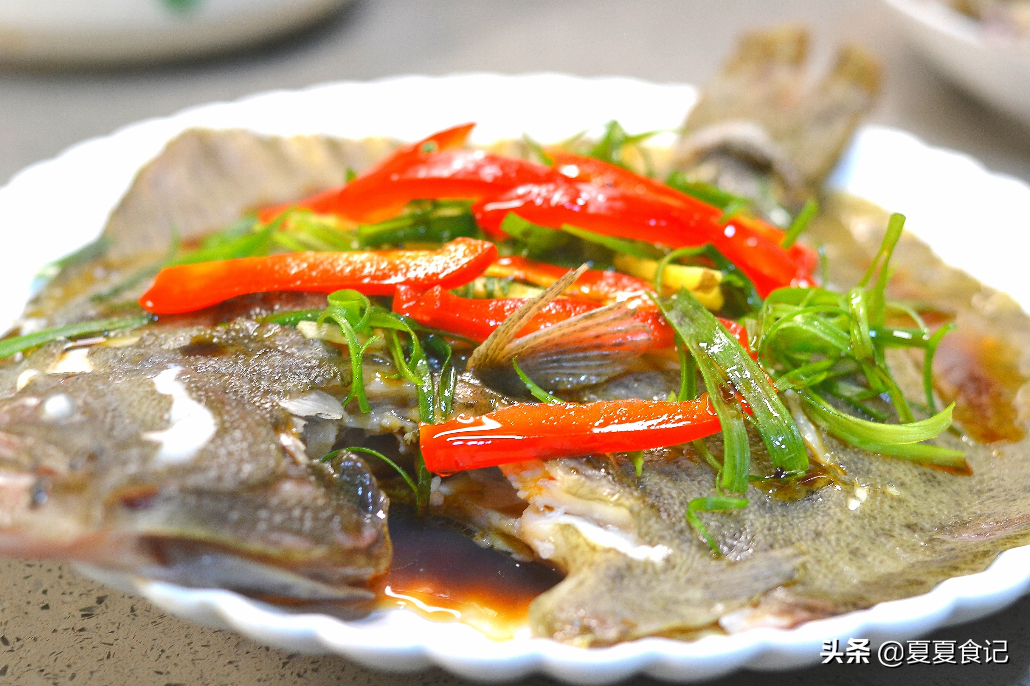 粤式清蒸多宝鱼,上海口味清蒸多宝鱼