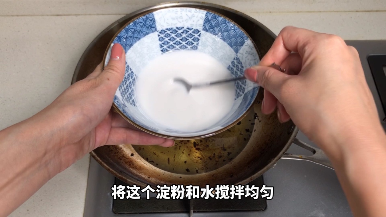 炸过的油扔掉浪费,炸过东西的油别倒掉教你一个诀窍