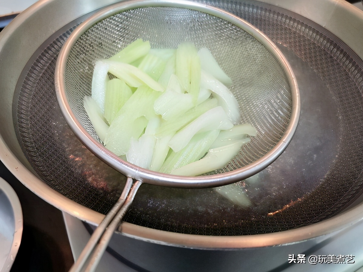 买回来的草菇怎样处理,买的草菇