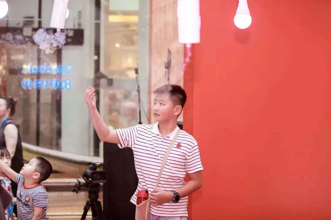 巴拉巴拉品牌实体店,巴拉巴拉万达形象