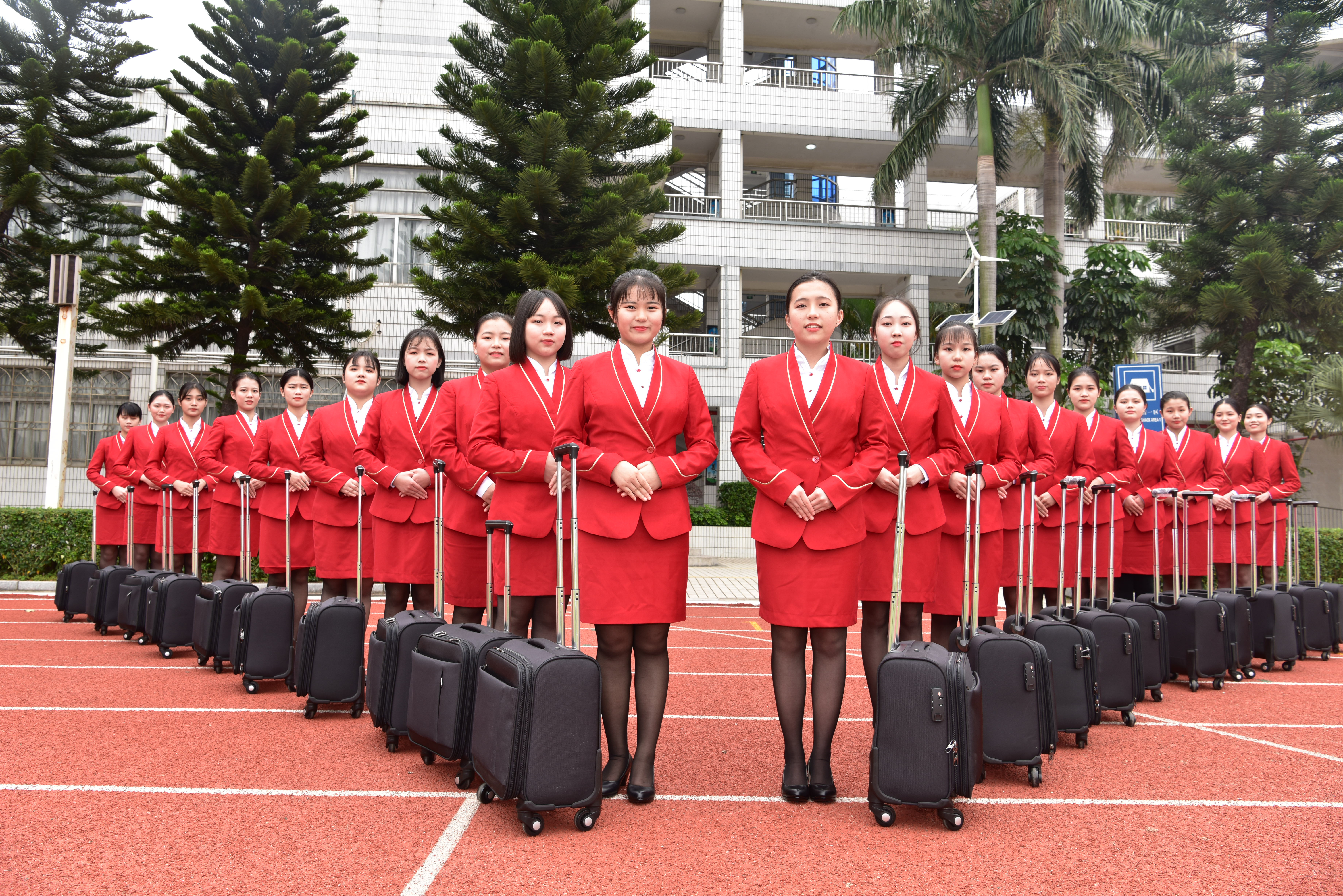 充分挖掘孩子的潜能,充分发掘内部人力资源潜力