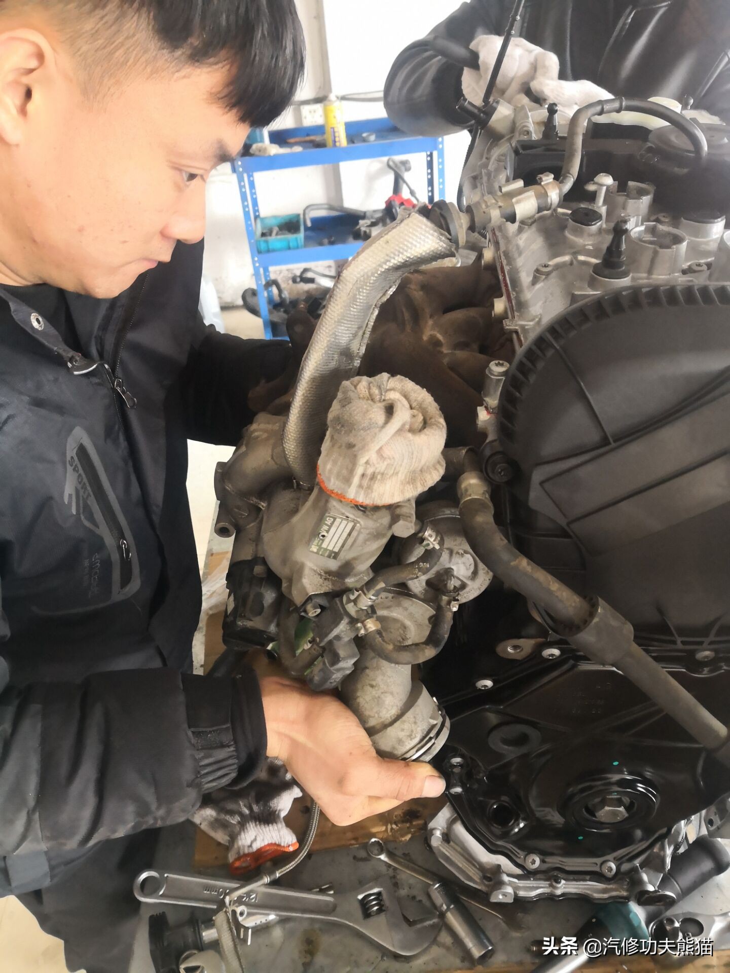 斯柯达明锐2010款2.0烧机油吗,09款斯柯达明锐1.6烧机油怎么解决