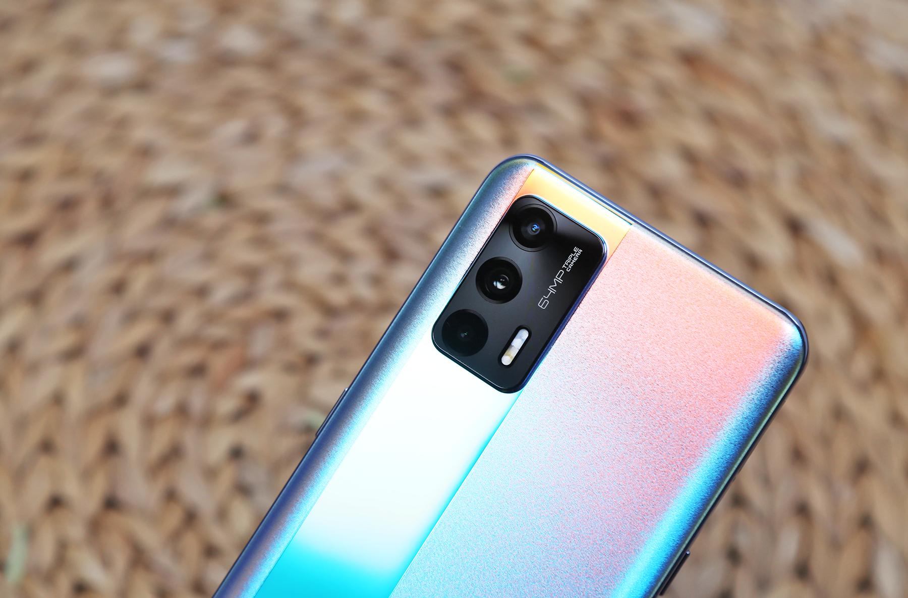 真我gtneo闪速版1499值得买吗,真我gtneo普通版目前价格