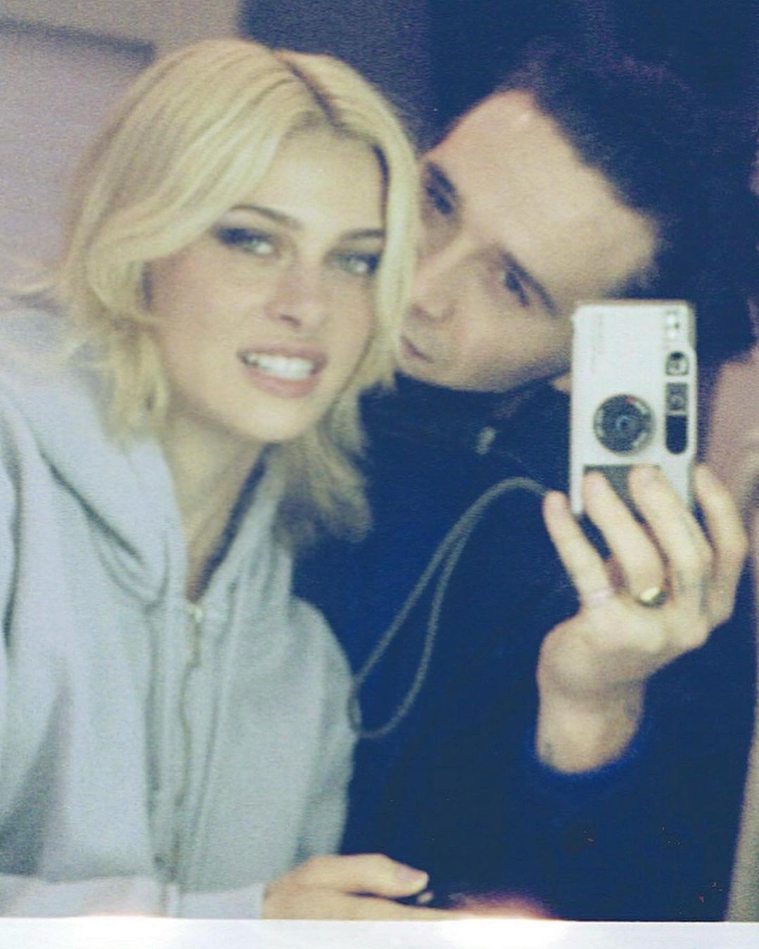 贝克汉姆儿子克鲁兹索吻,贝克汉姆大儿子和妮可拉年纪差