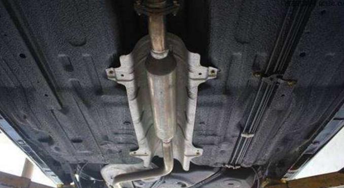 很多车主都加装了底盘装甲,它的用途是什么?有何好处?