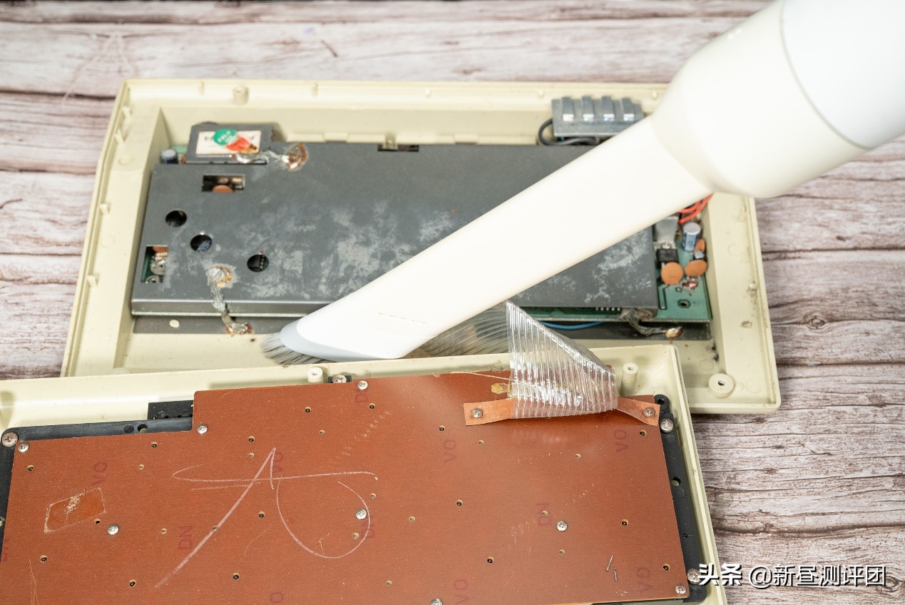 36年前香港设计制作的电脑是什么水平？Laser310与VTech