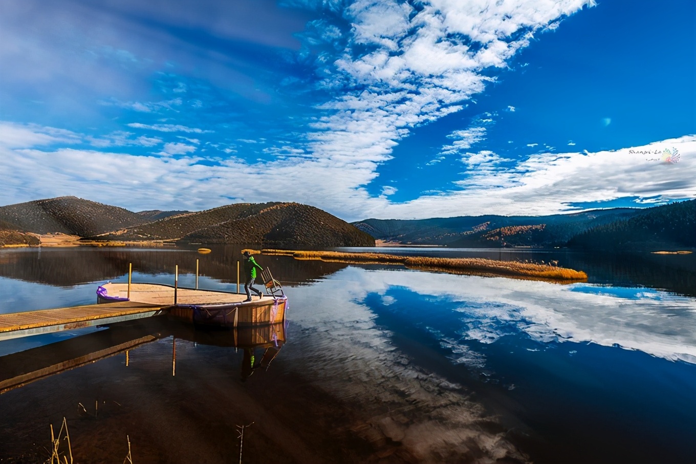 从香格里拉到德钦沿途有什么景点,云南香格里拉旅游攻略必去景点