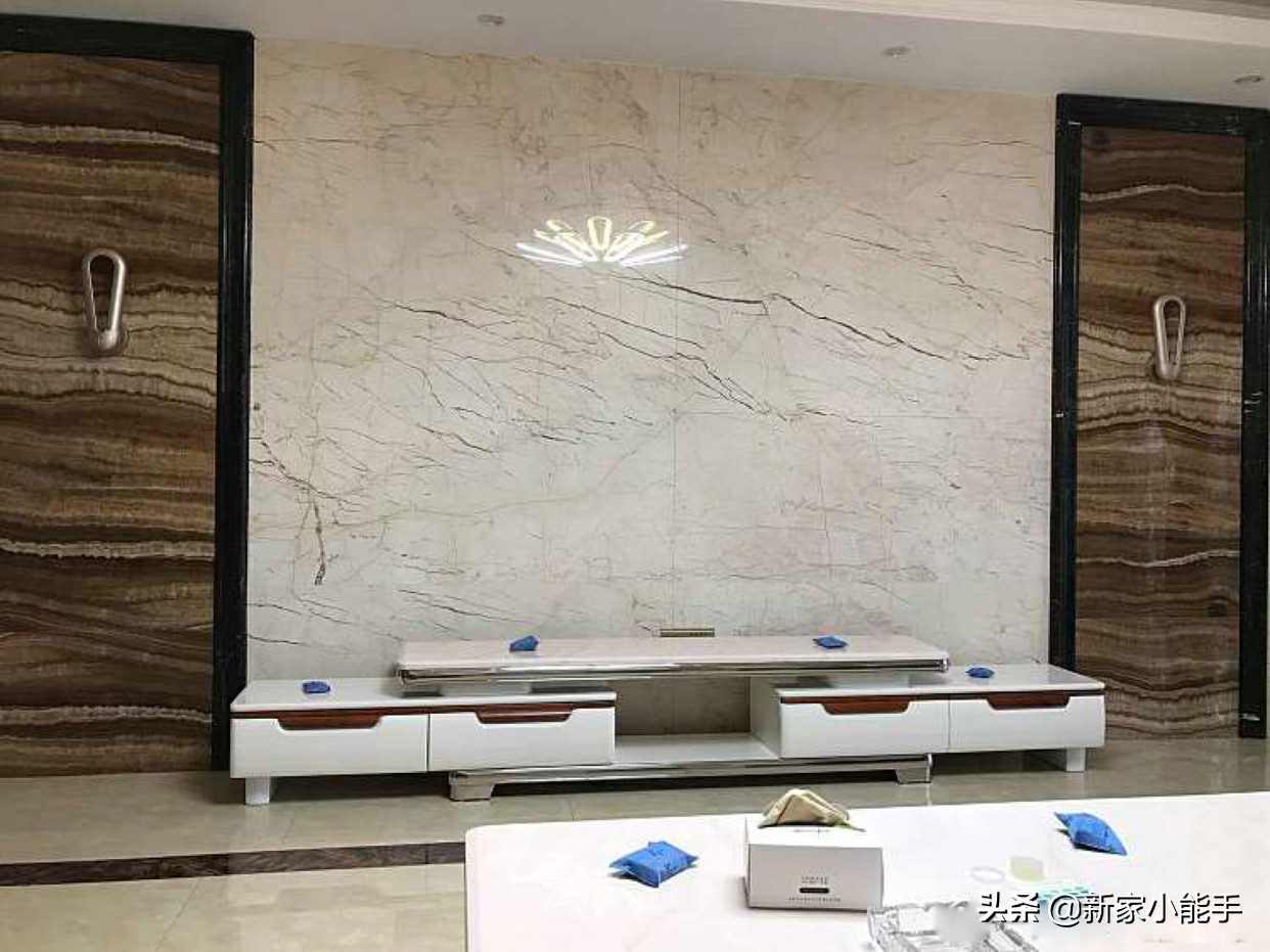 电视墙这样设计好看又实用,电视墙怎么设计省钱又好看