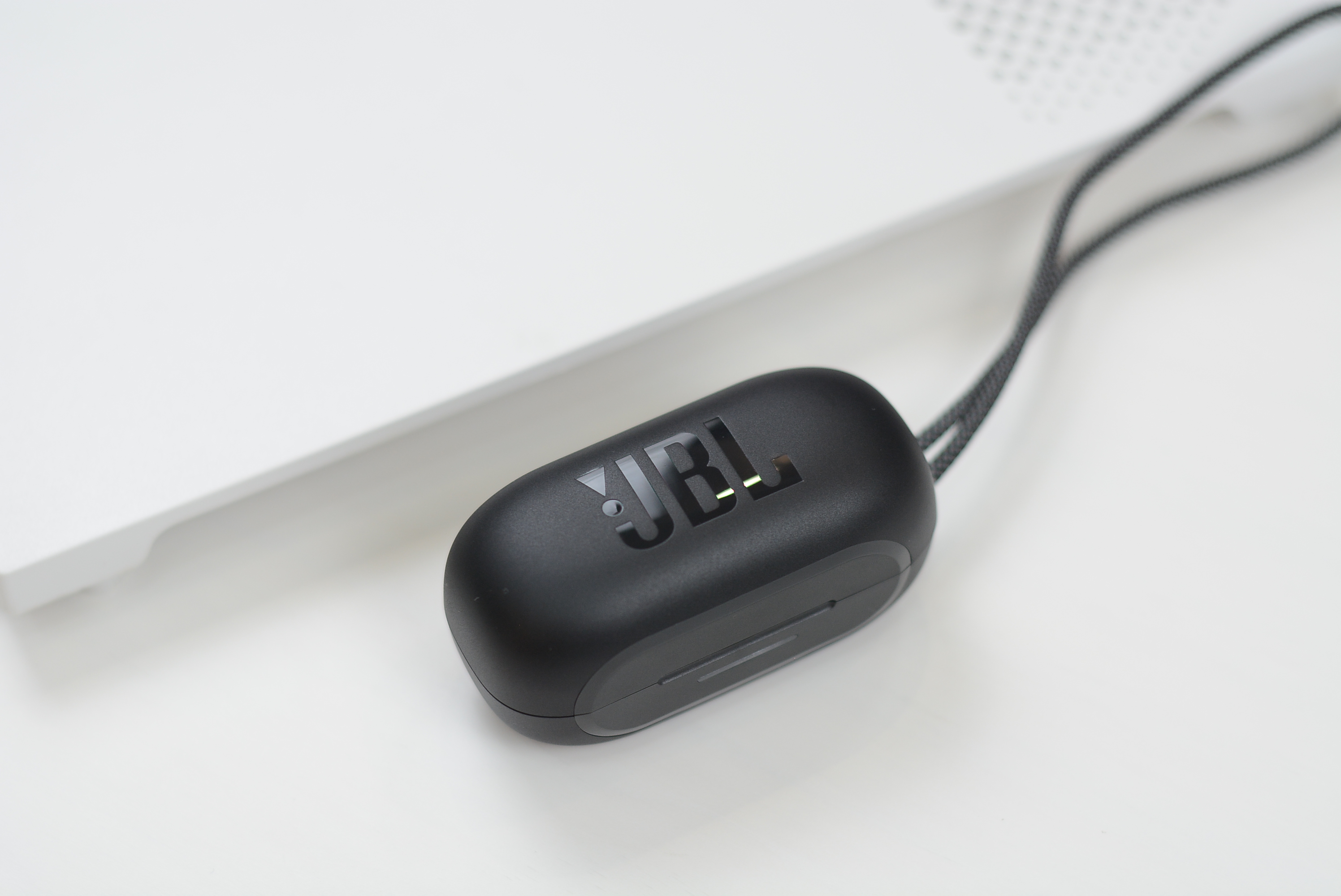 jbltune130nc入耳式无线耳机,专业人士jbl头戴式耳机推荐