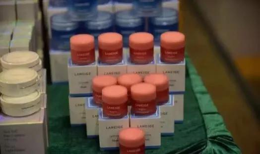 香港海关查获假贴牌加工化妆品牌,新闻香港假化妆品
