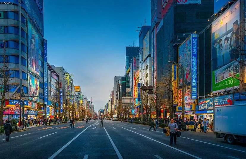 二次元圣地秋叶原视频,秋叶原二次元爱好者的天堂