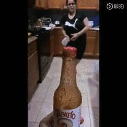 瓶盖挑战的套路,瓶盖挑战最新视频