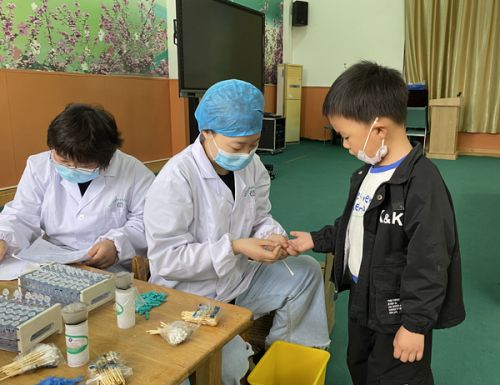 幼儿园给孩子体检主要体检什么,幼儿园每年孩子体检有必要做嘛