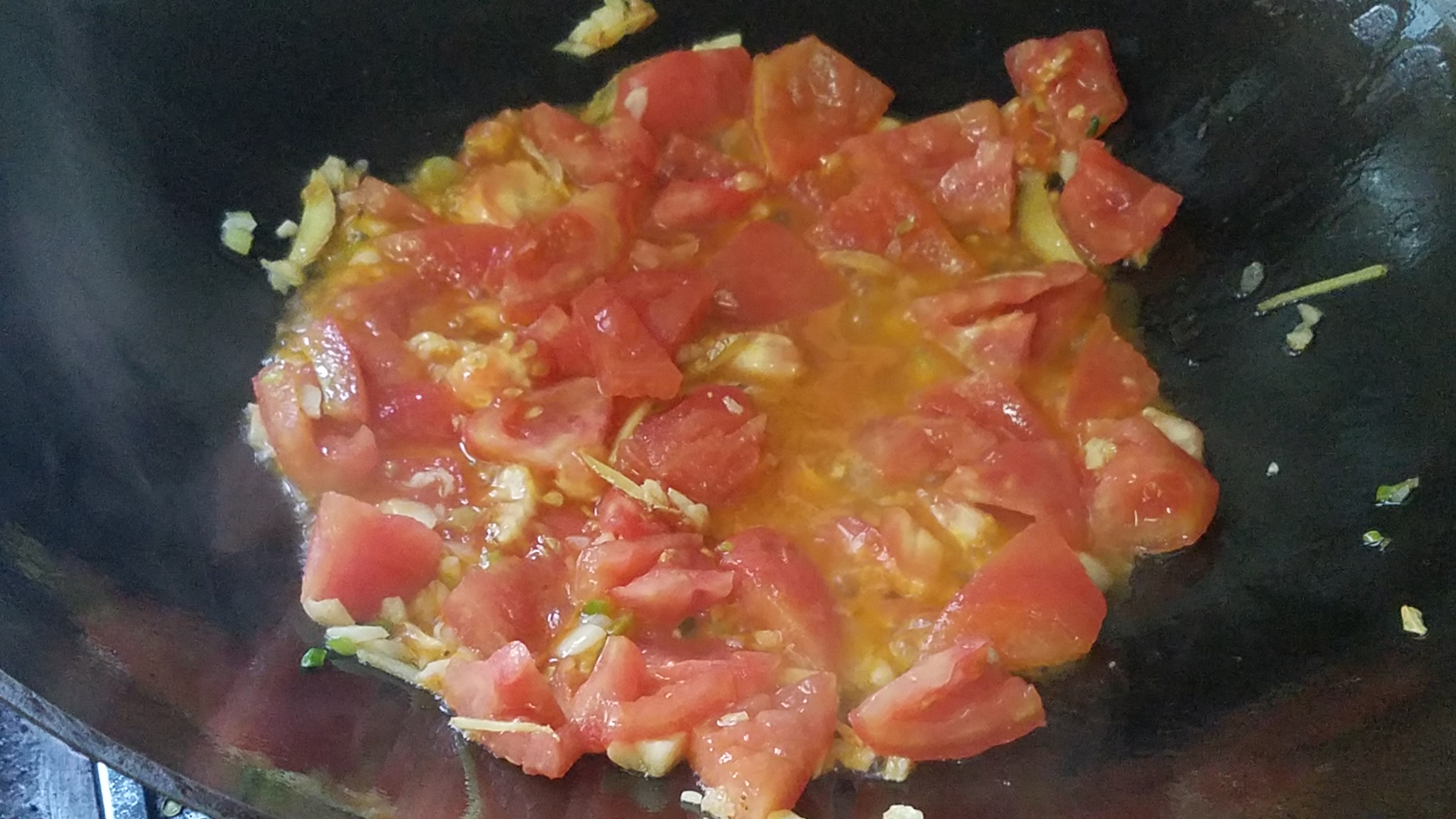 番茄肉片怎么做肉更嫩好吃又简单,西红柿滑肉片汤做法