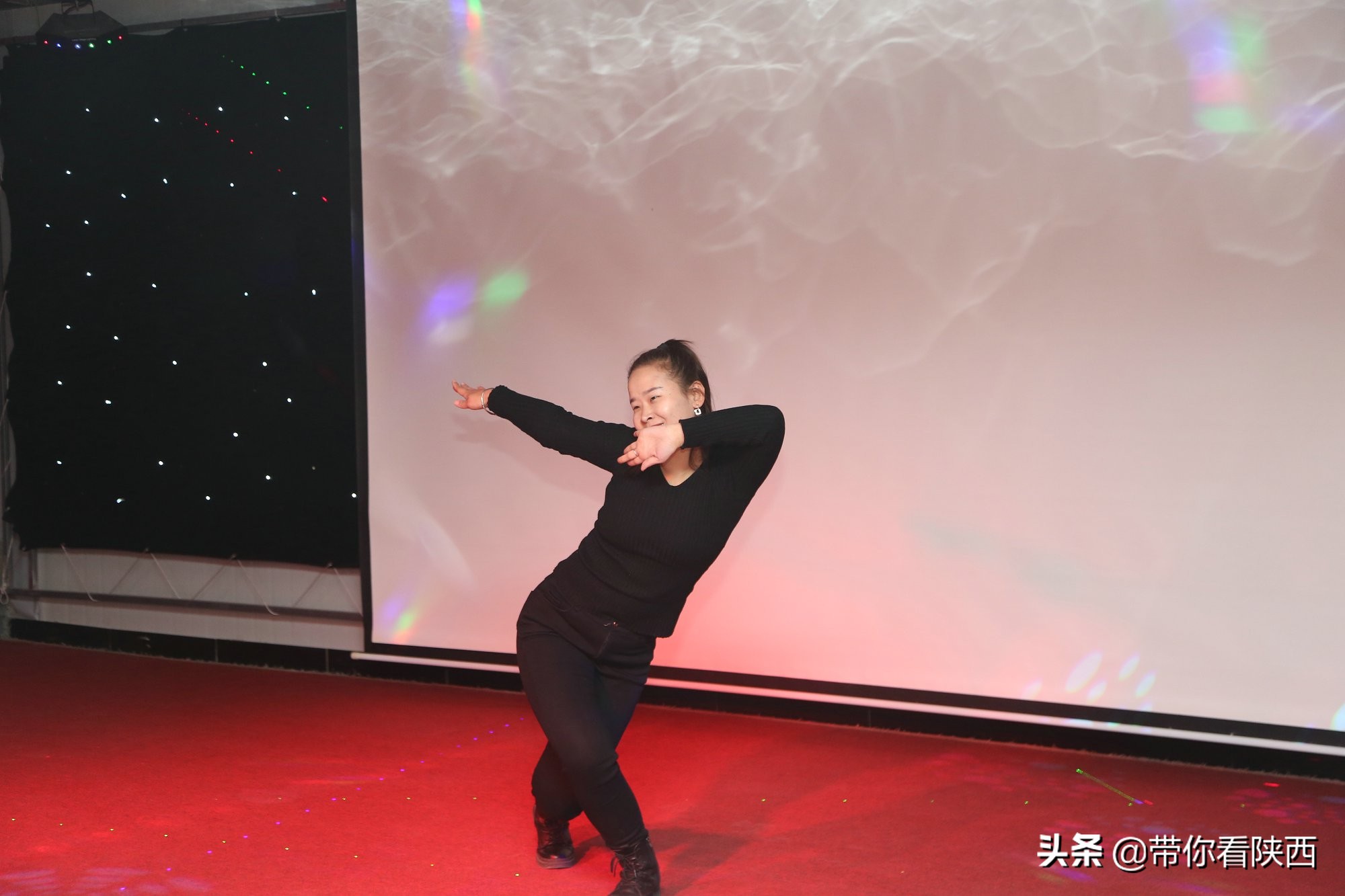 谷泽天下生态农场走进渭南市景华医养院举办重阳节爱心慰问活动