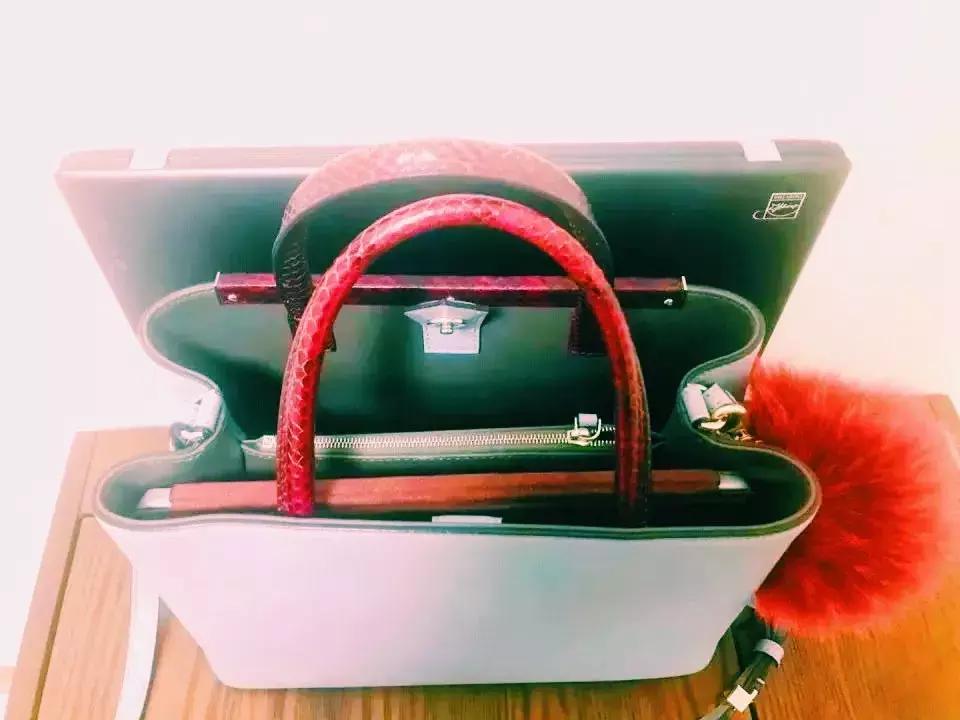 如何把平板电脑当显示器用,平板电脑如何变成电子书