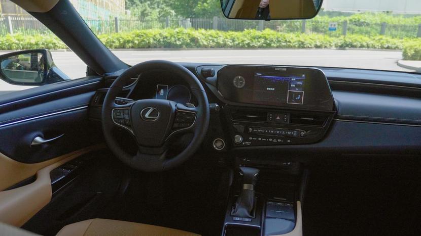 雷克萨斯销量滑坡，在中国地位已不如红旗？为何大家不买凌志了？