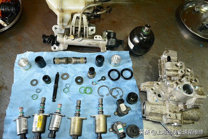 比亚迪f0挂挡不顺畅维修多少钱,比亚迪f0半自动变速箱挂不上挡