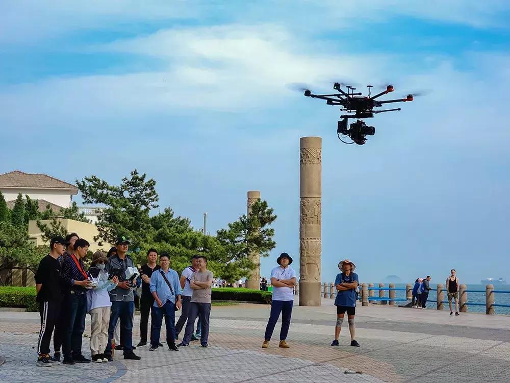继瑞士手表后,这个800万人口欧洲小国瞄上无人机,和大疆PK
