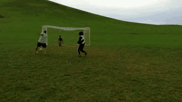 五一假期闺蜜去大兴安岭穷游,闺蜜自驾大草原