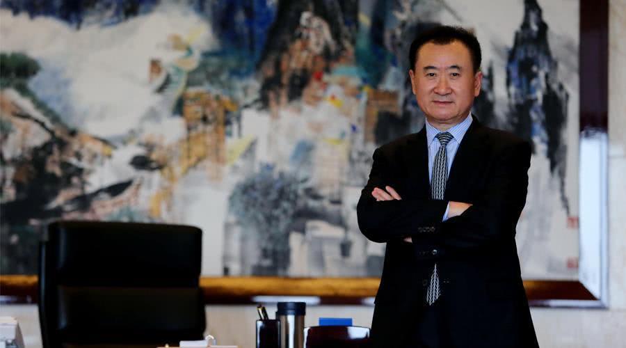 深度解读王健林因何跌落首富神坛,王健林在万达断臂求生时说什么