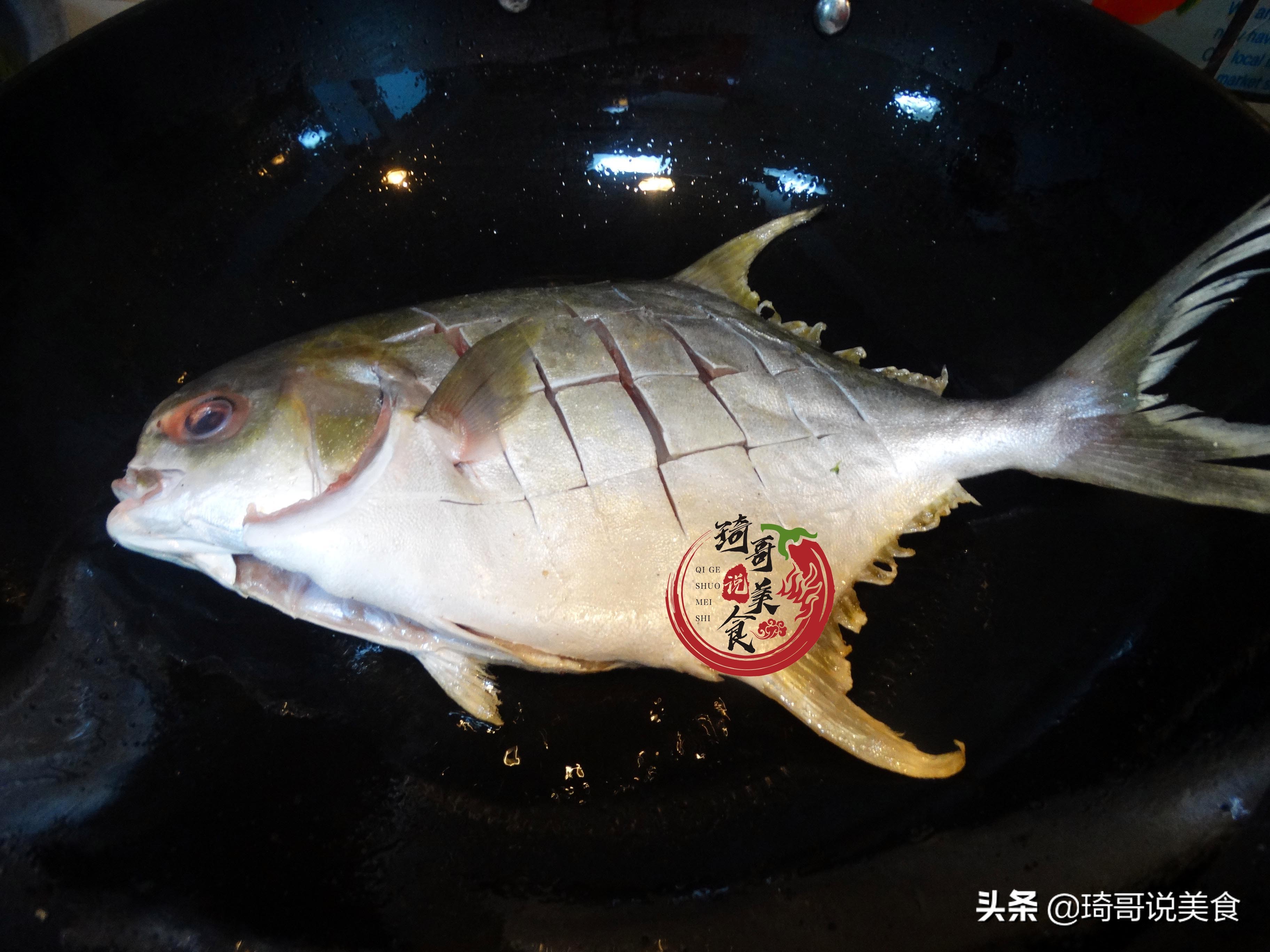 煎鱼入味又不破皮全靠这招,煎鱼不粘锅不破皮的正确做法