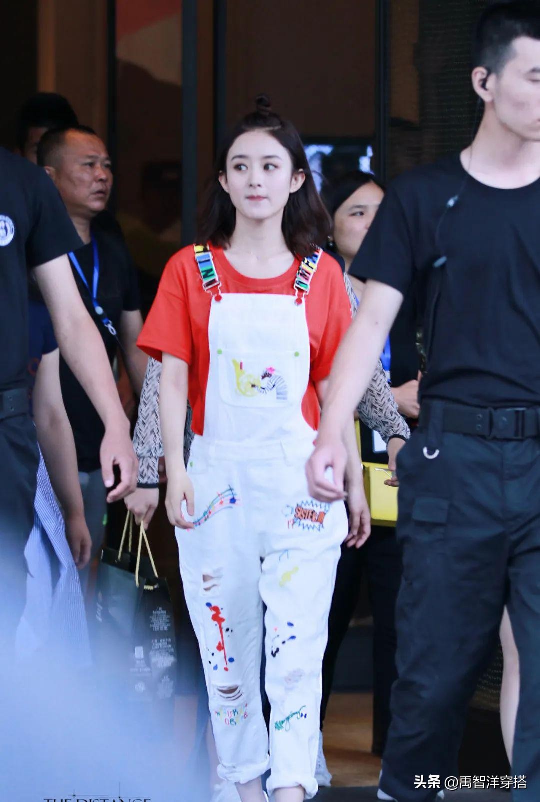 阔腿裤已经out了现在流行初恋裤,还在穿阔腿裤现在流行的是初恋裤