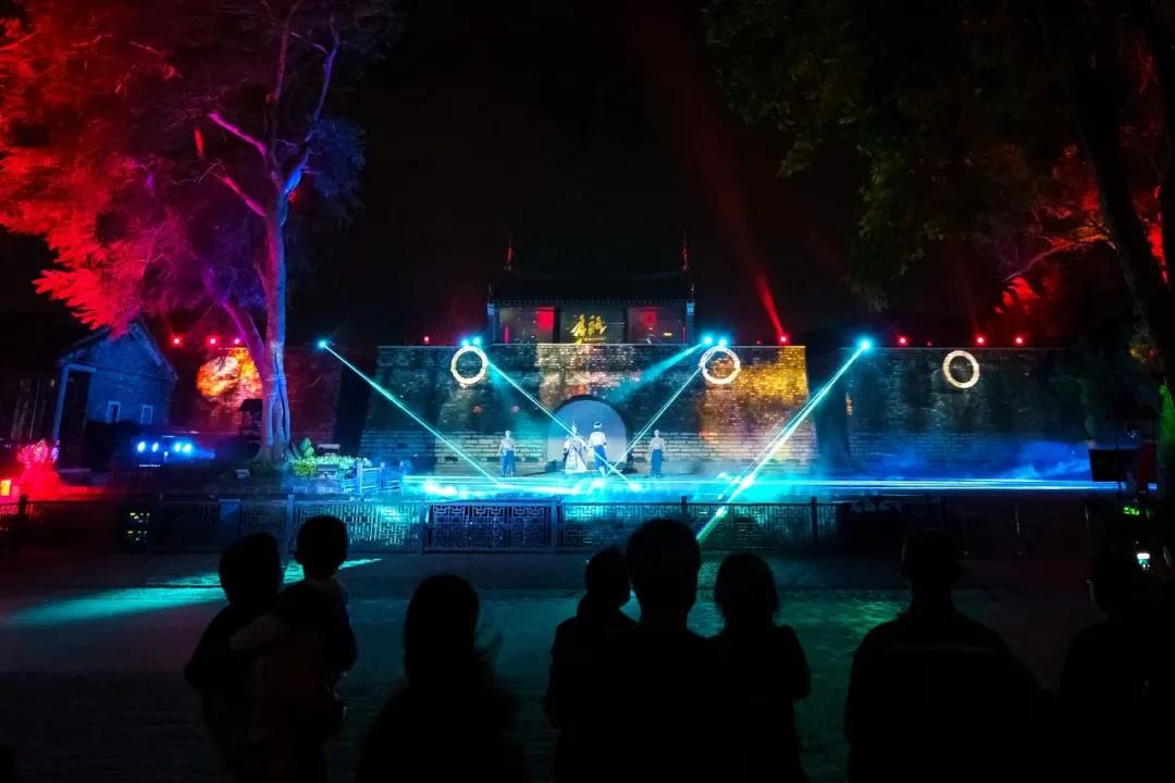 深圳五一灯光秀最佳观景位置,深圳灯光秀在哪里是最佳观赏点