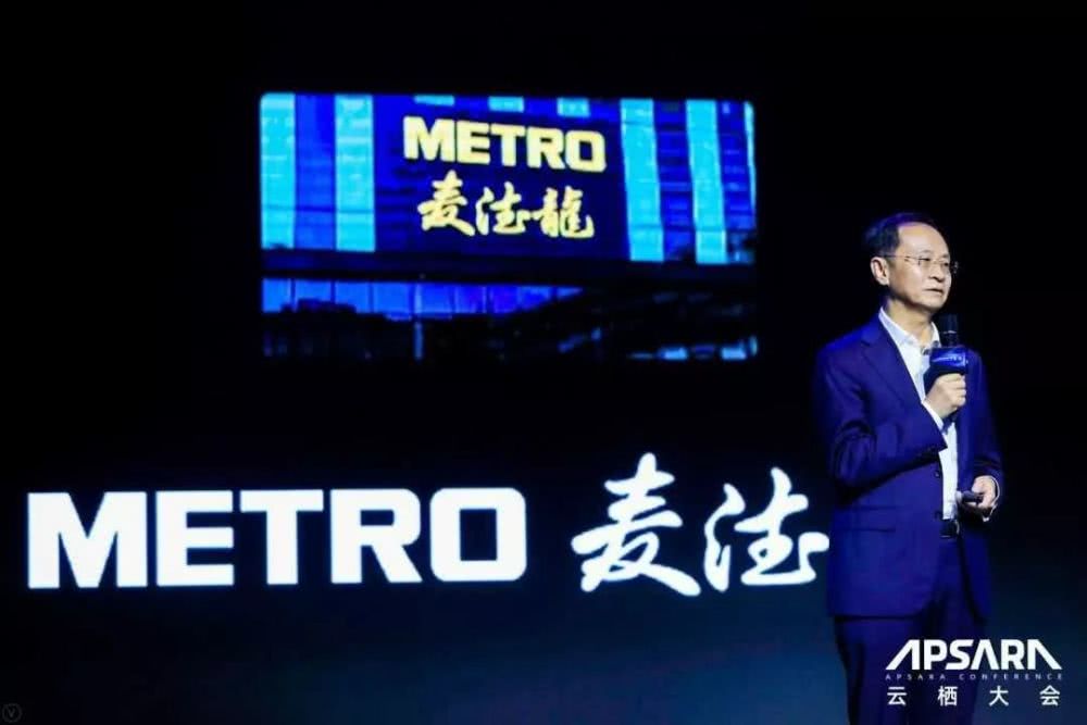 高光时刻蒙冤十载，出狱后平反成亿万富豪，数百亿资金买买买