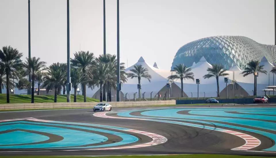 阿布扎比豪奢生活,阿布扎比攻略游记